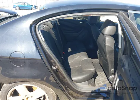 2008 Volkswagen Passat Komfort z USA, uszkodzony, nr VIN WVWAK73C28E159002